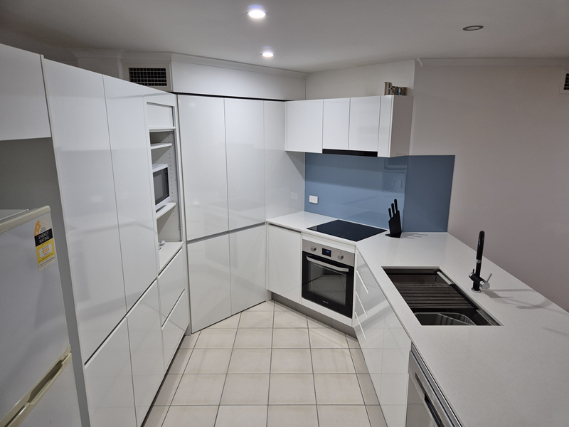 Fully equipped modern kitchen